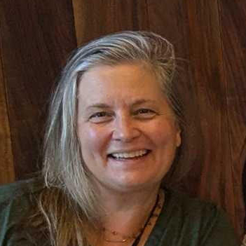 Headshot of Amanda Kochanek